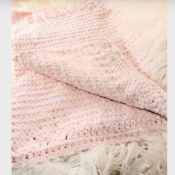 Blush Bobble Blanket - Picture 3 of 4